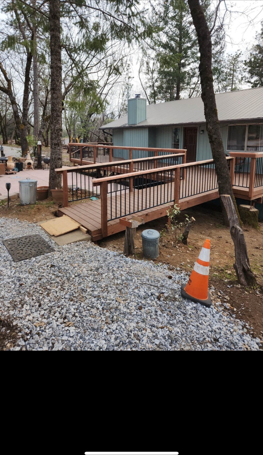 Wraparound deck with access ramp — Elverta